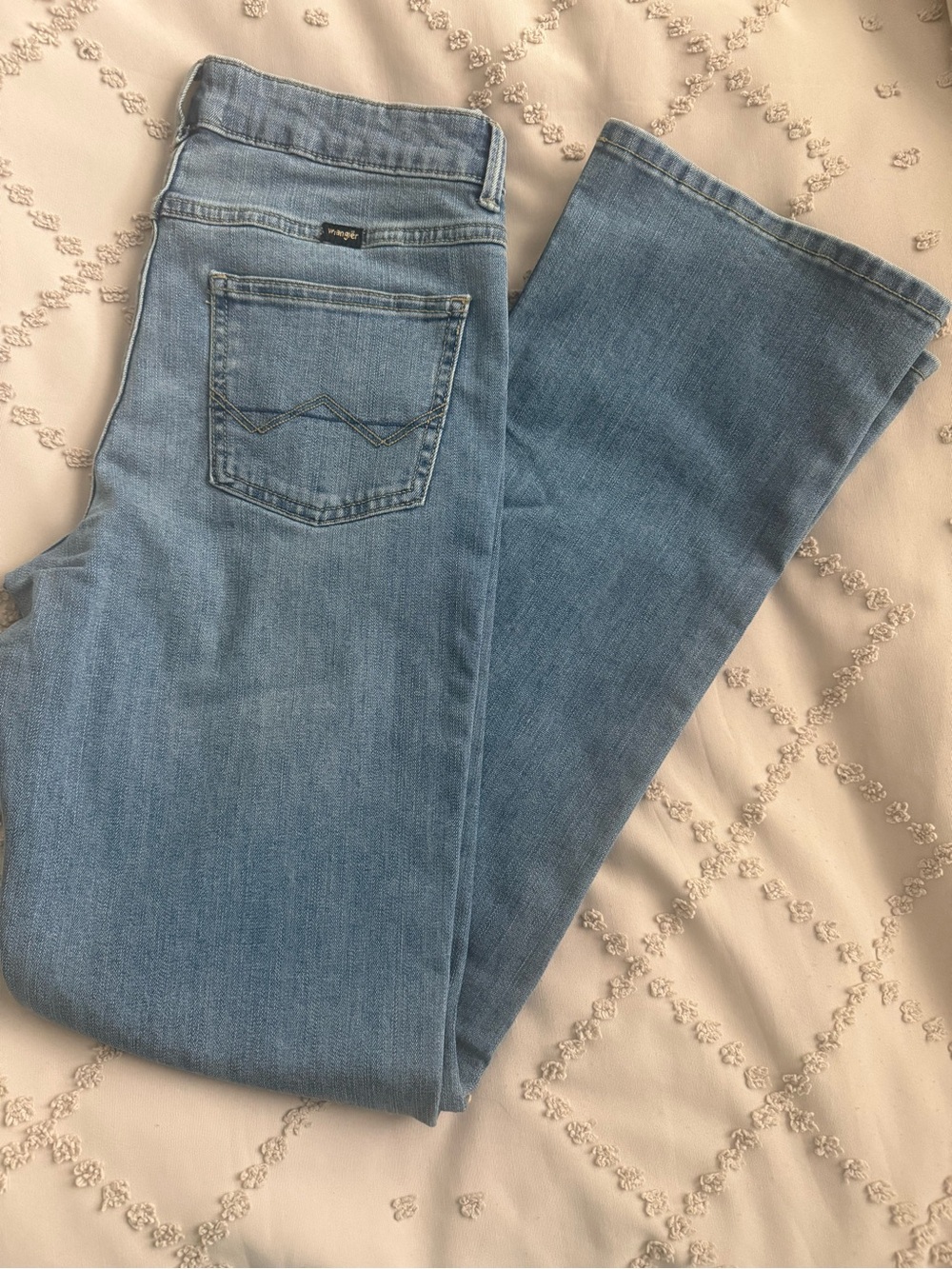 Light Wash Women’s Bootcut Jeans